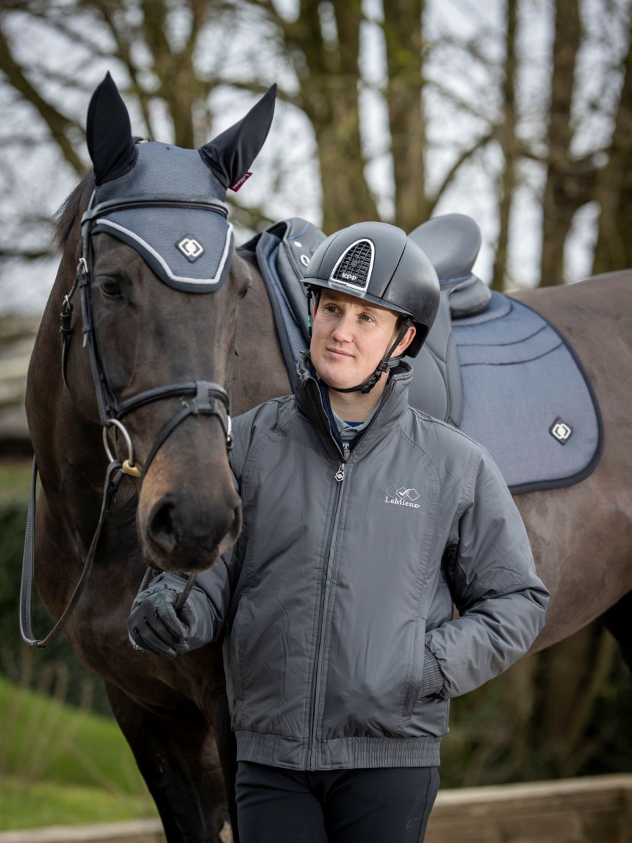 Saddle Pads LeMieux | Ultra Mesh Dressage Square Black