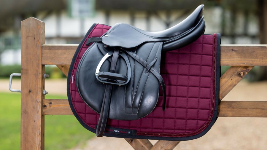 Saddle Pads LeMieux | Diamante Jumping Square Burgundy Large